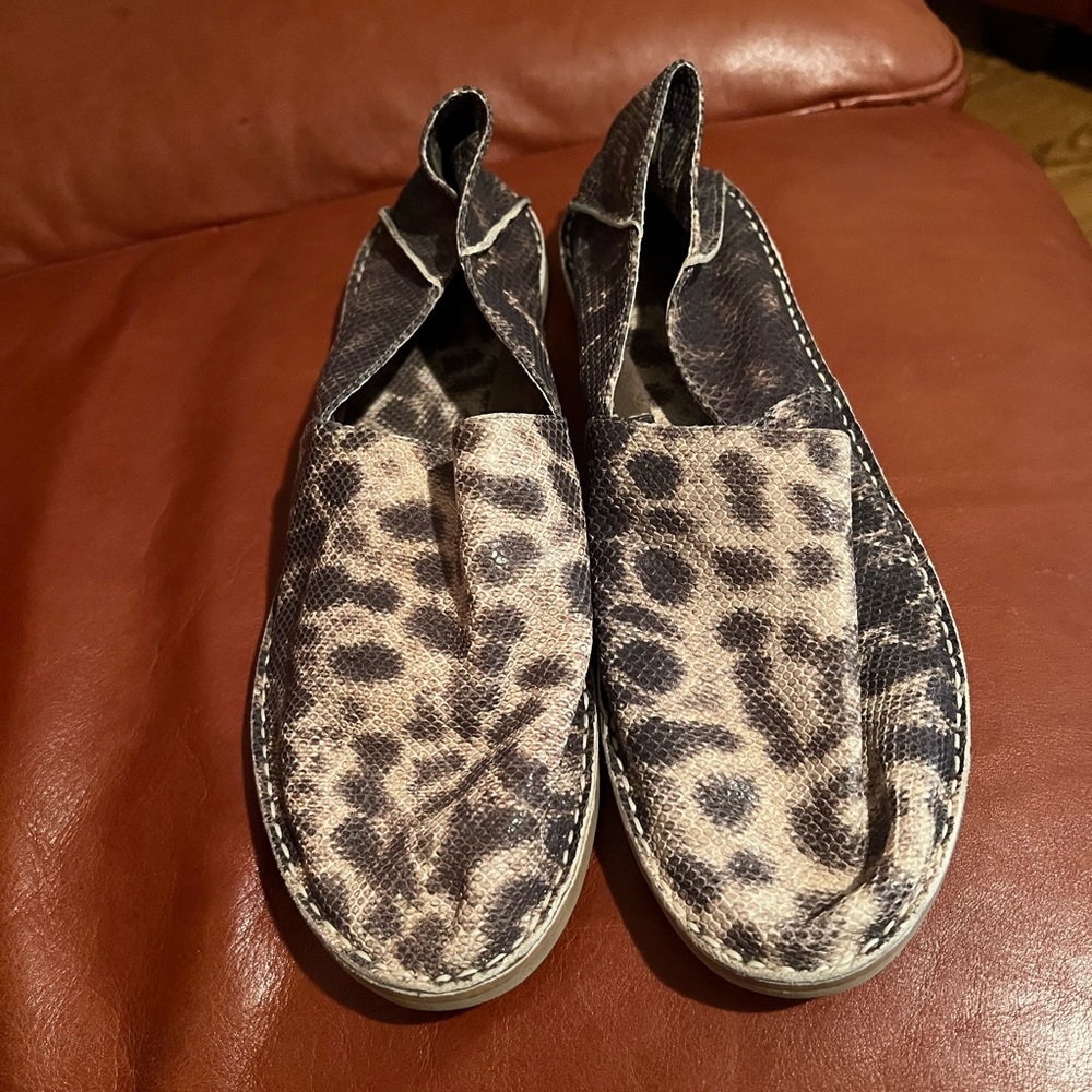 Vince printed faux snake skin .Slip ons.